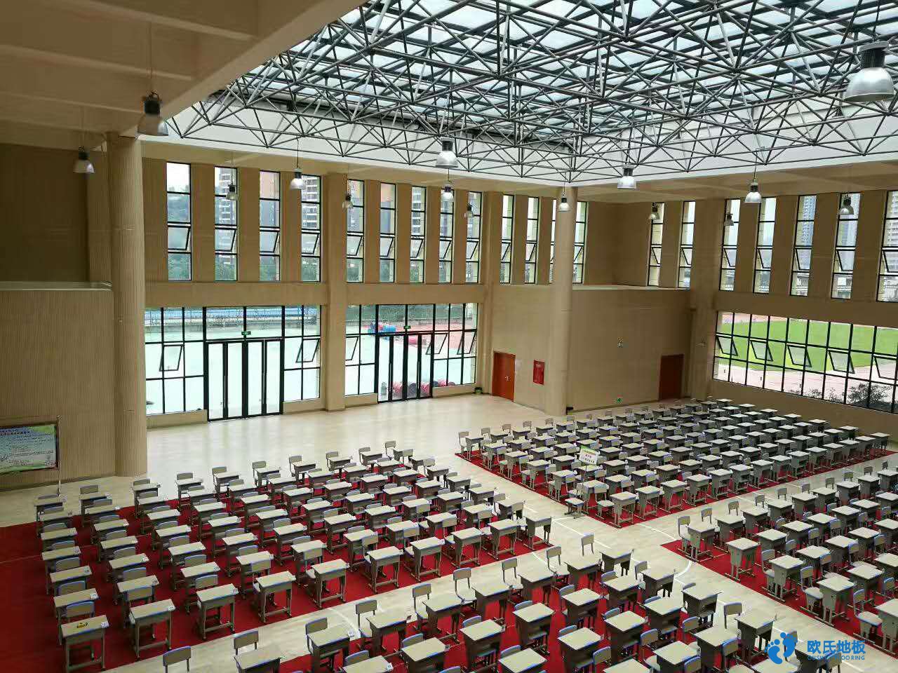 四川瀘州學校體育木地板施工