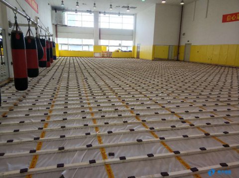 鎮(zhèn)原籃球館運動木地板設計施工
