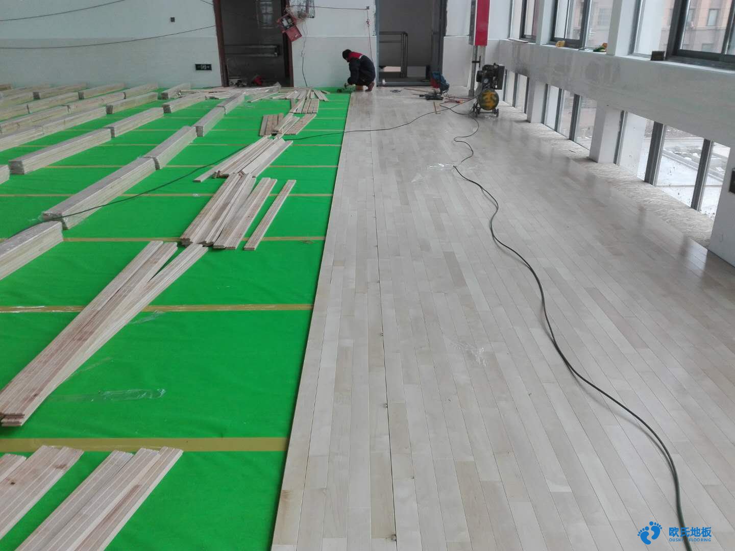 遵化實(shí)木運(yùn)動地板公司