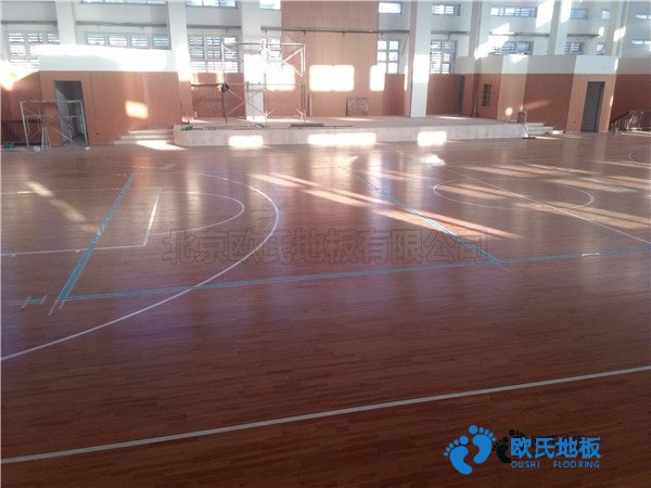 運(yùn)動(dòng)場(chǎng)木地板廠(chǎng)家報(bào)價(jià)