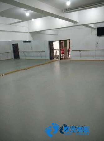 常用運(yùn)動(dòng)場館木地板安裝公司