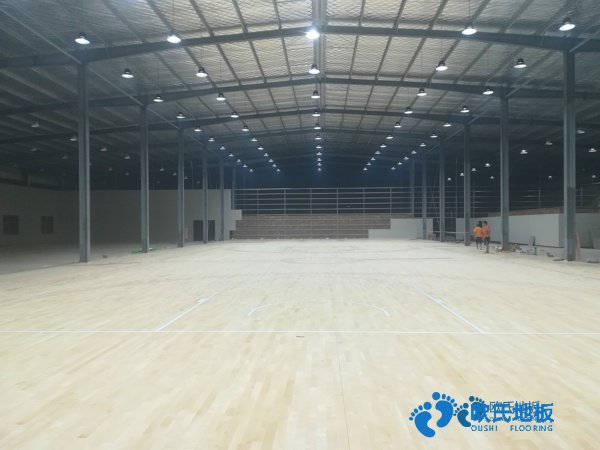 雙層龍骨體育運(yùn)動(dòng)地板如何保潔