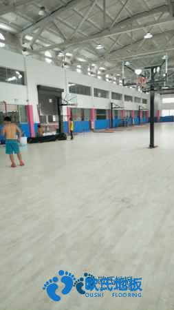 學?；@球場木地板技術要求