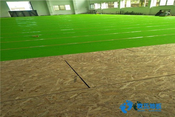 學校籃球場木地板施工