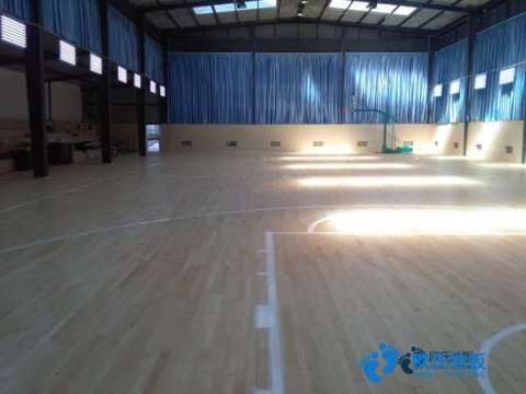 學?；@球場館木地板使用范圍