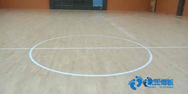 學校籃球場館木地板生產的工作環境