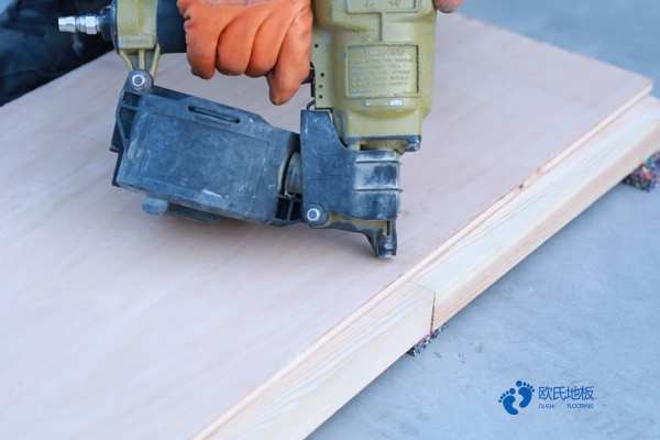 優(yōu)惠的體育運動木地板維護(hù)保養(yǎng)