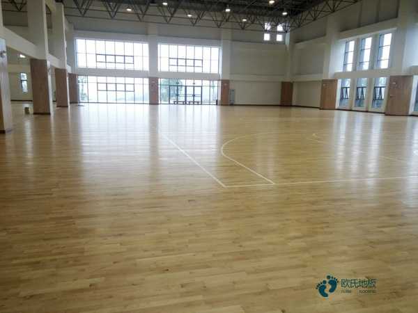 實(shí)木體育館地板什么牌子好1