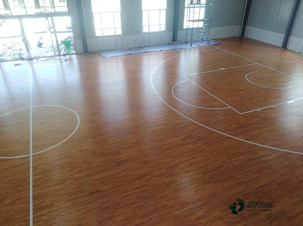 購(gòu)買(mǎi)體育場(chǎng)地板牌子3