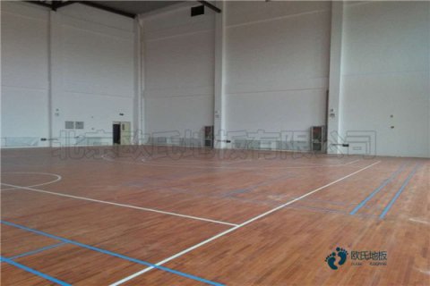 購(gòu)買(mǎi)運(yùn)動(dòng)體育木地板哪個(gè)牌子環(huán)保