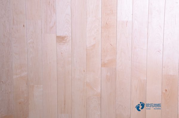 22mm厚體育場(chǎng)地木地板哪個(gè)牌子比較好2